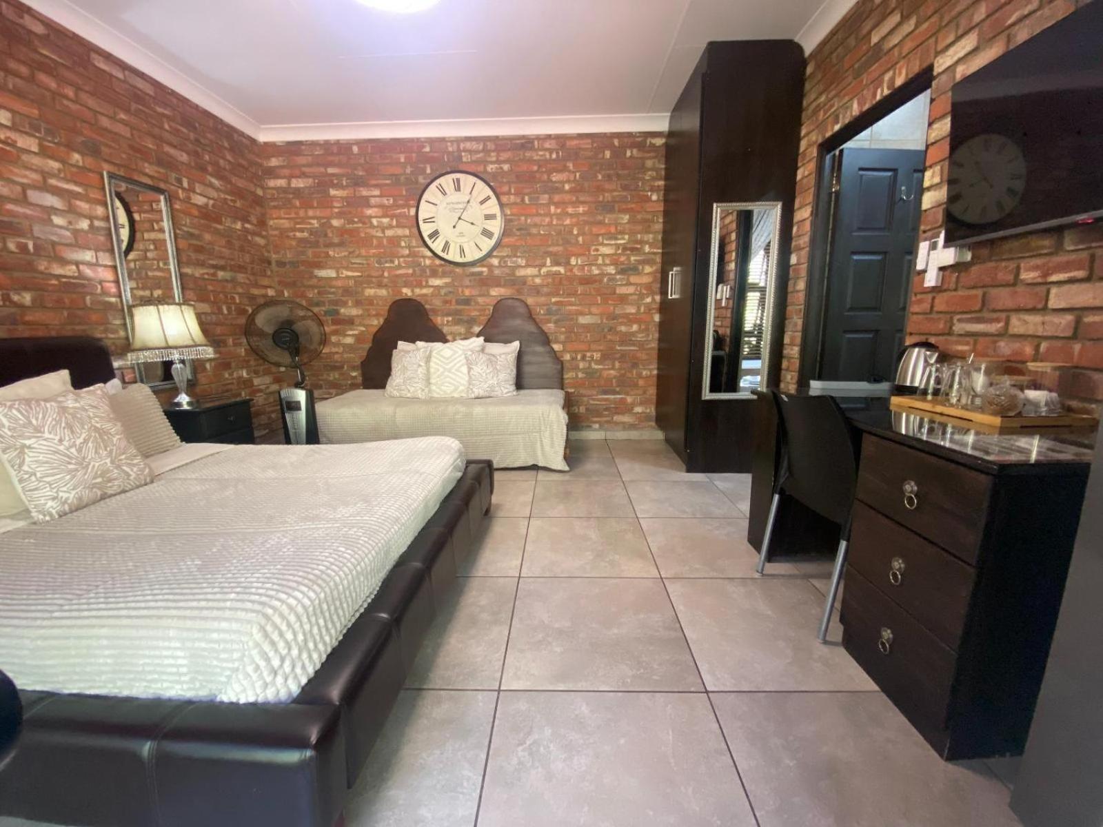 Aloe Guesthouse Klerksdorp Rom bilde
